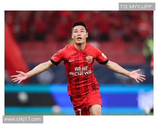 武磊精彩抽射破门助力球队逆转胜利展现出色竞技状态