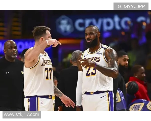 湖人遭遇连败，詹姆斯表示需要更多团队合作来应对紧张赛程