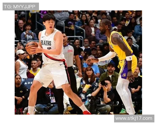 湖人不敌开拓者，詹姆斯表现低迷难以带领球队取得胜利