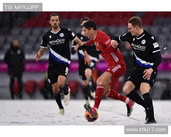 慕尼黑拜仁征服比勒费尔德,大胜在望 慕尼黑拜仁征服比勒费尔德,大胜在望